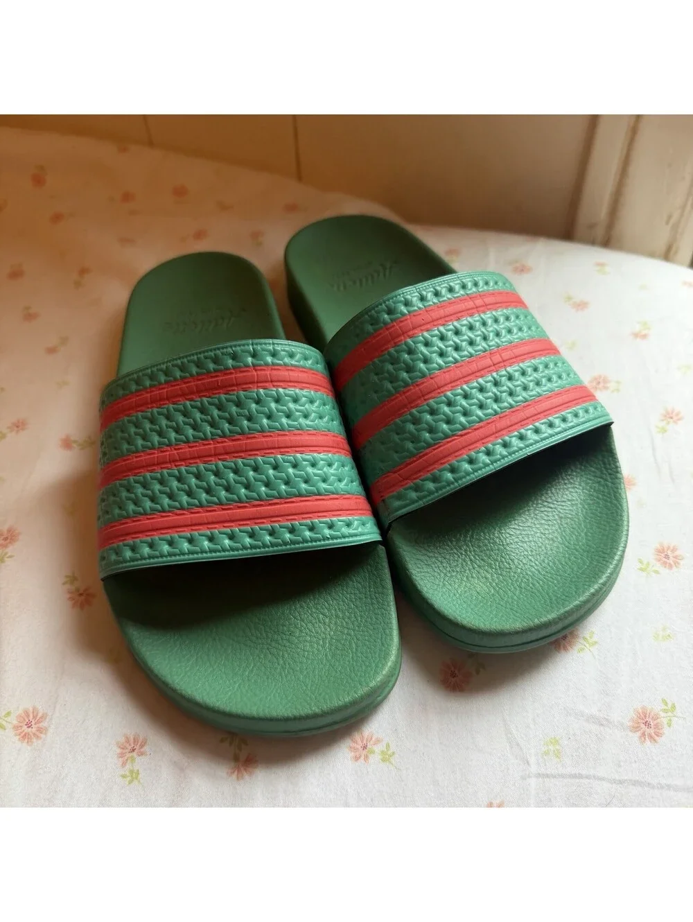 Adidas Adilette Slides Sandals Men’s 8 Hi Res Green Red ART GY3735 Made In Italy